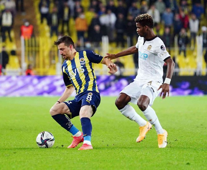 Spor Toto Süper Lig: Fenerbahçe: 2 - Yeni Malatyaspor: 0 (Maç Sonucu)