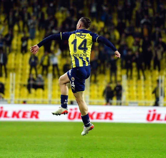 Spor Toto Süper Lig: Fenerbahçe: 2 - Yeni Malatyaspor: 0 (Maç Sonucu)