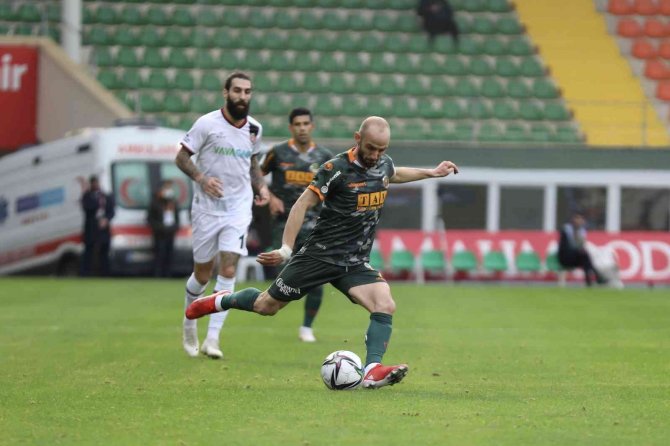 Spor Toto Süper Lig: Alanyaspor: 0 - Fatih Karagümrük: 0 (İ̇lk Yarı)