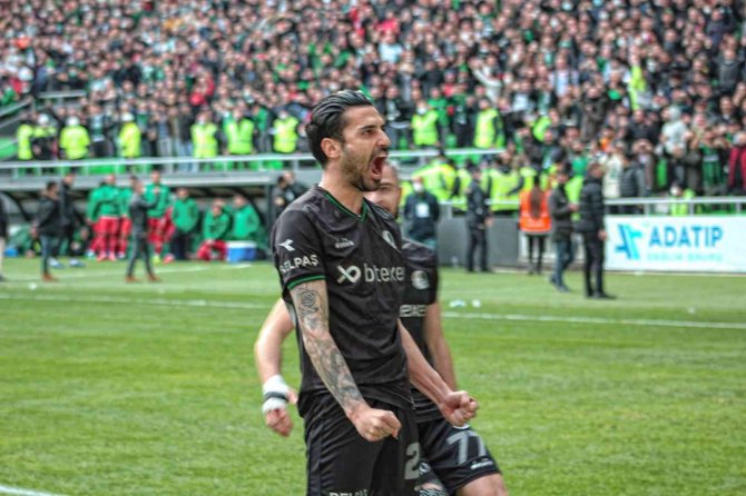 Tff 2. Lig: Sakaryaspor: 4 - Sivas Belediyespor: 2