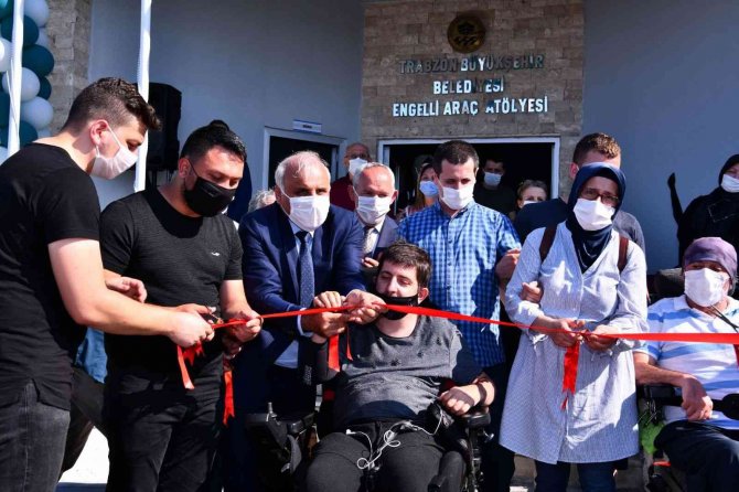 Trabzon Büyükşehir Belediye Başkanı Murat Zorluoğlu; “Göreve Geldiğimiz İlk Günden İtibaren ‘Önce İnsan’ Diyoruz Ve Çalışmalarımızı Bu Anlayış Doğrultusunda Sürdürüyoruz”