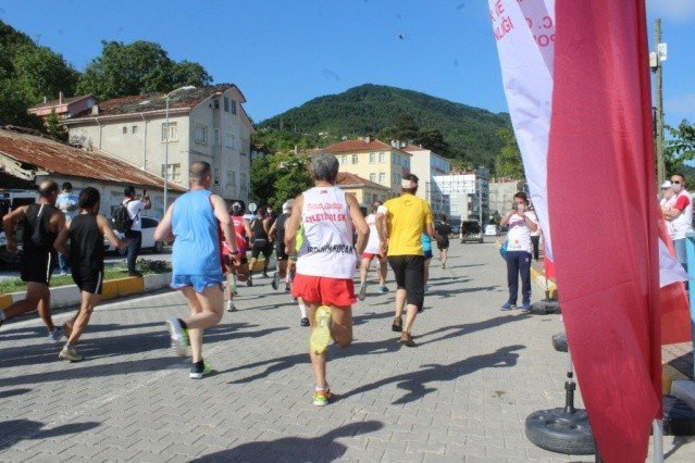 Uluslararası İ̇stiklal Yolu Şerife Bacı Yarı Maratonu 12 Haziran’da Yapılacak