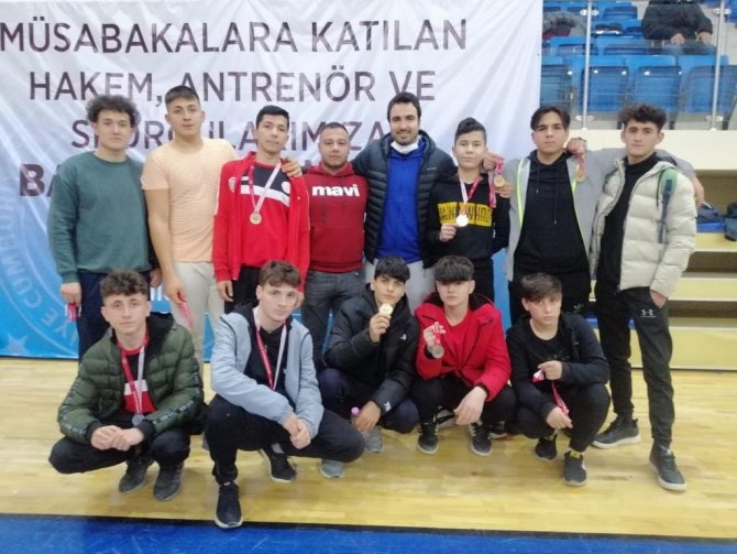 1308 Osmaneli Belediyespor Güreş Takımından Büyük Başarı