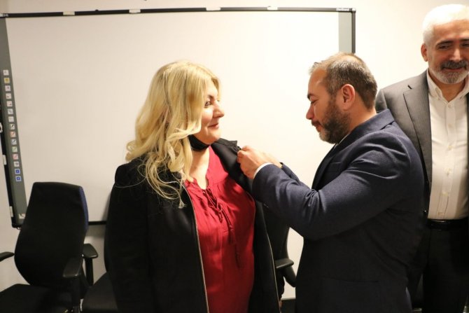 Ak Parti’ye Diyarbakır’da Katılımlar Sürüyor