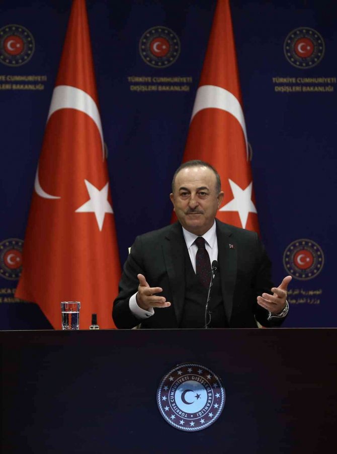 Bakan Çavuşoğlu: “Ermenistan’la İlk Toplantı Moskova’da”