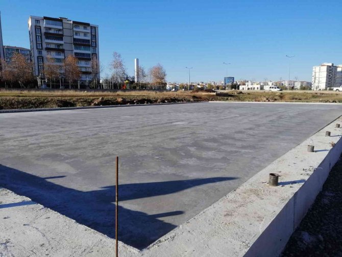 Bağlar Belediyesi İlçeyi Spor Tesisleriyle İhya Ediyor