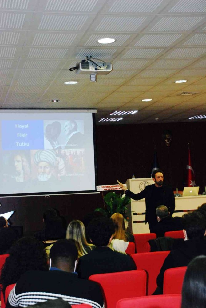 Serkan Can Zengin, Anadolu Üniversitesi’nde Öğrencilerle Buluştu