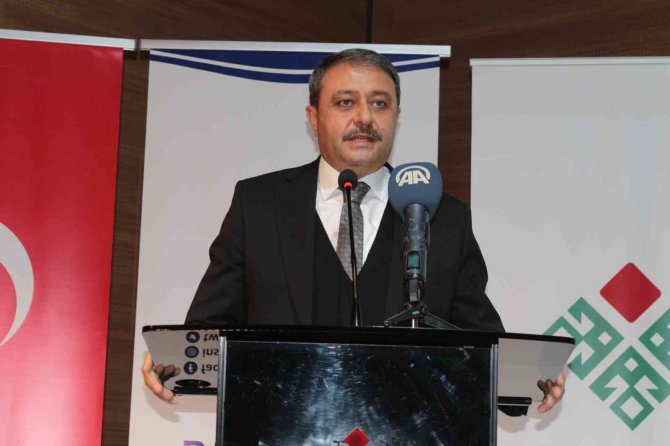 Yunus Emre Ve Mehmet Akif Ersoy Panelle Anıldı