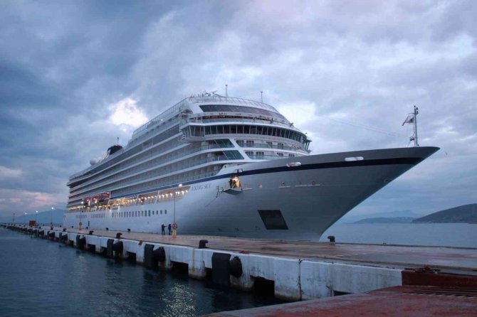 Kuşadası Limanı 2021 Sezonunun Son Kruvaziyer Gemisini, Ağırladı