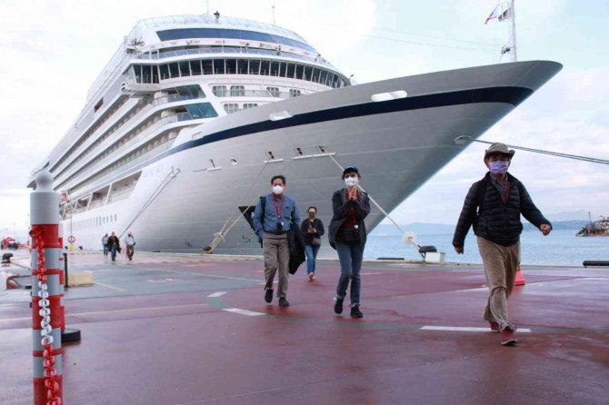 Kuşadası Limanı 2021 Sezonunun Son Kruvaziyer Gemisini, Ağırladı