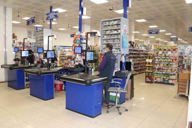 Esenlik Marketlerden Dev İndirim