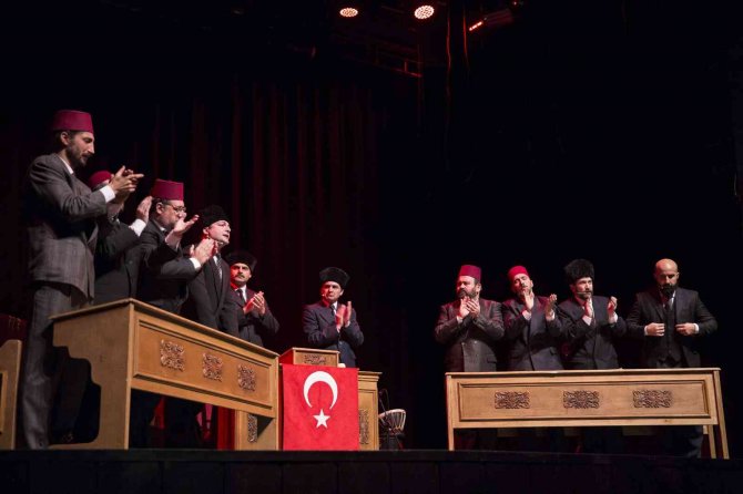 Milli Şaire Duygusal Anma
