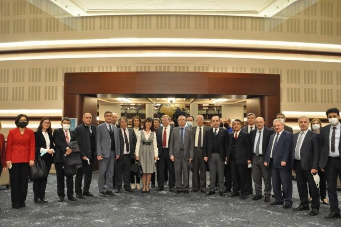 Öğretim Üyesi Doç. Dr. Çetin, Atatürk Kültür, Dil Ve Tarih Yüksek Kurumu Bilim Kurulu Asli Üyeliğine Seçildi