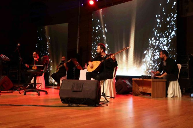 Yazar Talha Bora Öge Aksaray’da Öğrencilerle Buluştu