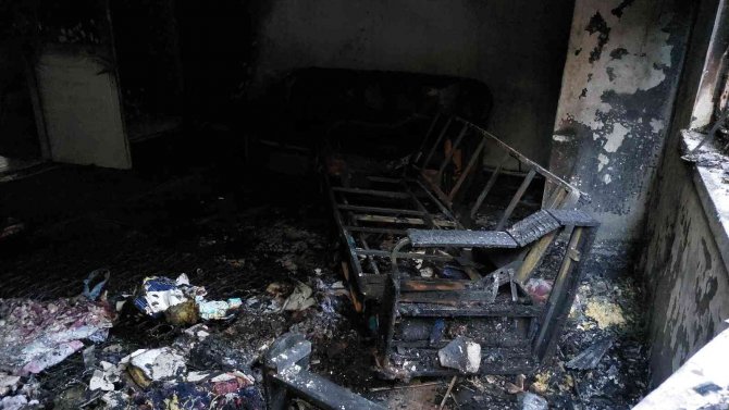 Iraklı Genç, 2 Yaşındaki Pakistanlı Çocuğu Alevler İçinden Kurtardı