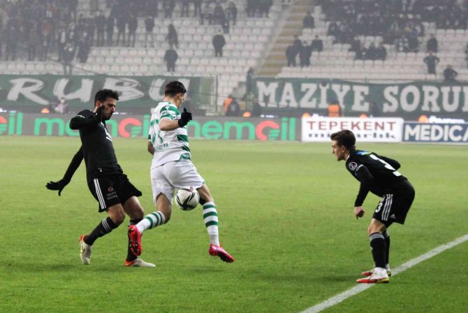 Spor Toto Süper Lig: Konyaspor: 0 - Beşiktaş: 0 (Maç Devam Ediyor)