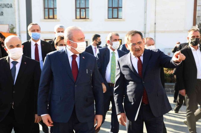 Tbmm Başkanı Şentop, Saathane Meydanı Projesini İnceledi