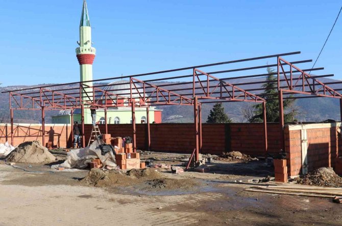 Turgutlu Belediyesinden Ören Mahallesine Yeni Kiraz Alım Yeri