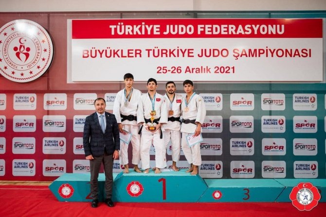Kağıtspor’un Judocuları Madalyalarını Aldı