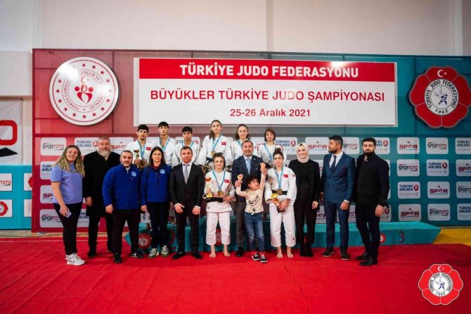 Kağıtspor’un Judocuları Madalyalarını Aldı