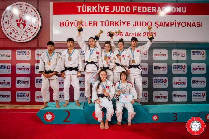 Kağıtspor’un Judocuları Madalyalarını Aldı
