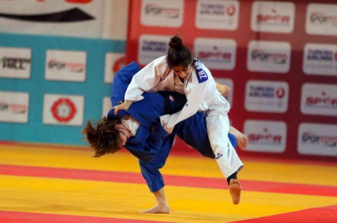 Manisa Bbsk’da Bir Türkiye Şampiyonu Da Judodan