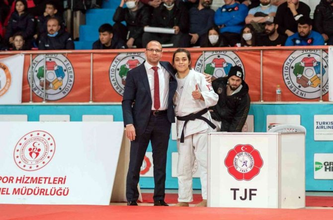 Manisa Bbsk’da Bir Türkiye Şampiyonu Da Judodan