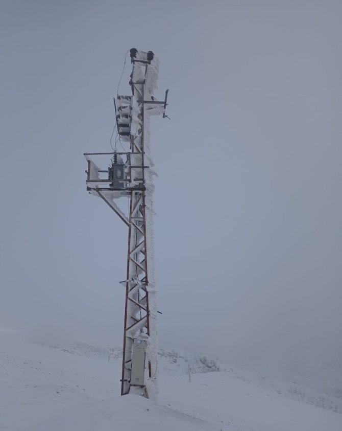 Nemrut Dağı Buz Tuttu