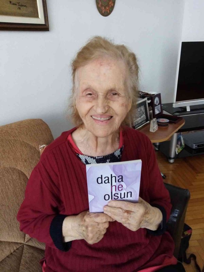 95 Yaşında On Sekizinci Kitabını Yazdı