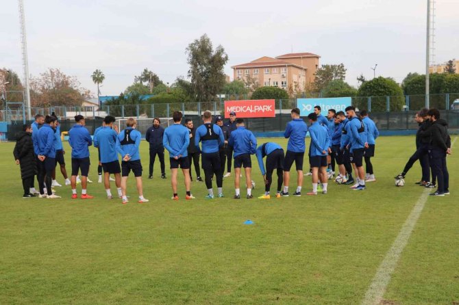 Montella: "Takımın Gelişiminden Memnunum"