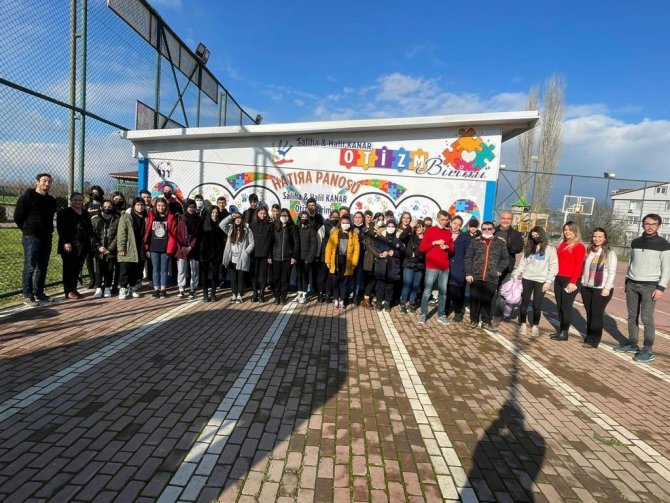 Öğrencilerden Sosyal Hassasiyet Maratonu