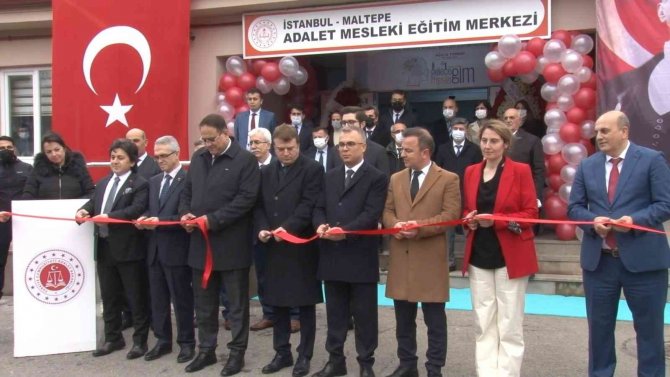 Anadolu Cumhuriyet Başsavcısı İ̇smail Uçar: “Sivil Hayatlarında Bu Alanda Çalışabilecek Kapasiteyle Yetiştirilmektedirler”