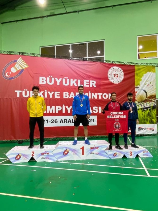 Badmintonda Bursa Büyükşehir Belediyespor Fırtınası