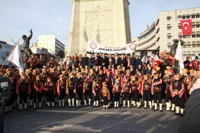 Ankaralılar Derneği Seğmenleri, Atatürk’ün Ankara’ya Gelişini Coşkuyla Kutladı