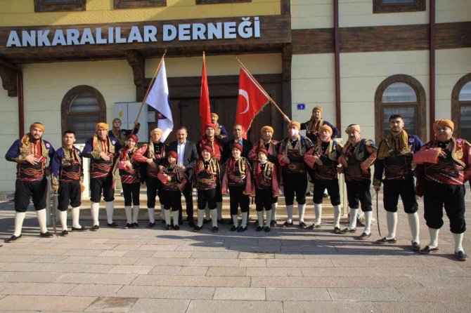 Ankaralılar Derneği Seğmenleri, Atatürk’ün Ankara’ya Gelişini Coşkuyla Kutladı