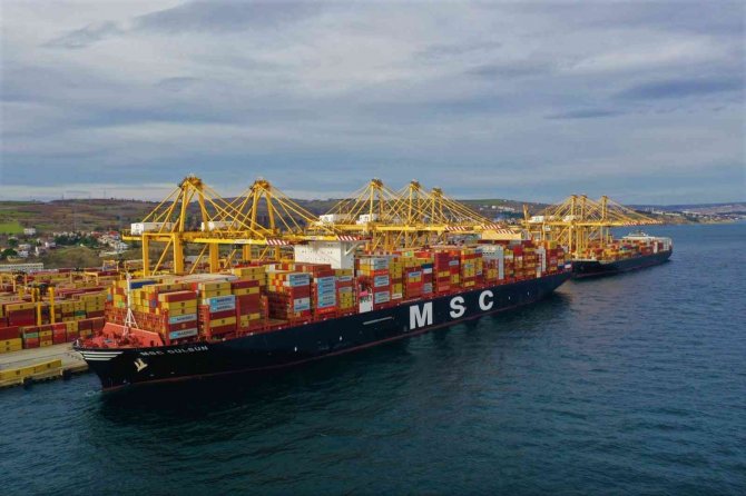 Uçak Gemilerinden Büyük, 4 Futbol Sahası Kadar: Yanaştığı İ̇l Tekirdağ