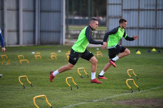 Bursaspor’da Gaziantep Fk Maç Hazırlıkları Sürüyor - Yeşil-beyazlı Takım Taktik Çalıştı