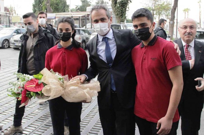 Bakan Özer: "Katsayı Uygulamasının Getirdiği Mağduriyetler Büyük Oranda Çözüldü"