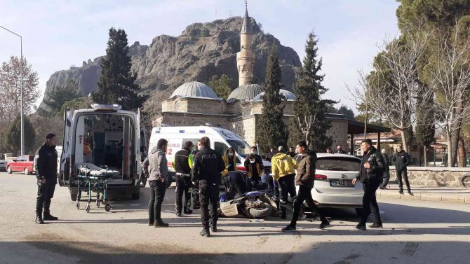 Osmancık’ta Otomobil İle Motosiklet Çarpıştı: 1 Yaralı