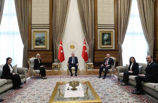 Cumhurbaşkanı Erdoğan, Arnavutluk Meclis Başkanı Nikolla’yı Kabul Etti