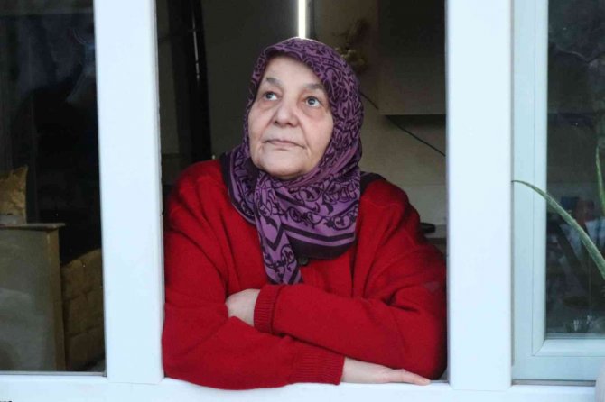 Cumhurbaşkanı Erdoğan’ın Plaket Verip Sohbet Ettiği Hatem Teyze Konuştu