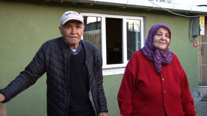 Cumhurbaşkanı Erdoğan’ın Plaket Verip Sohbet Ettiği Hatem Teyze Konuştu