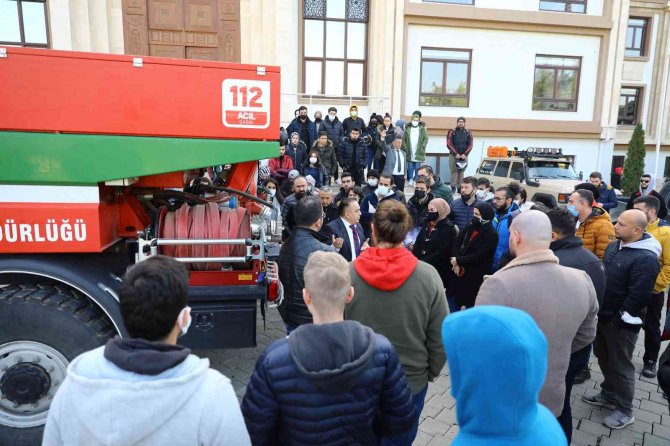 Gençlik Meclisi’nden Örnek Davranış