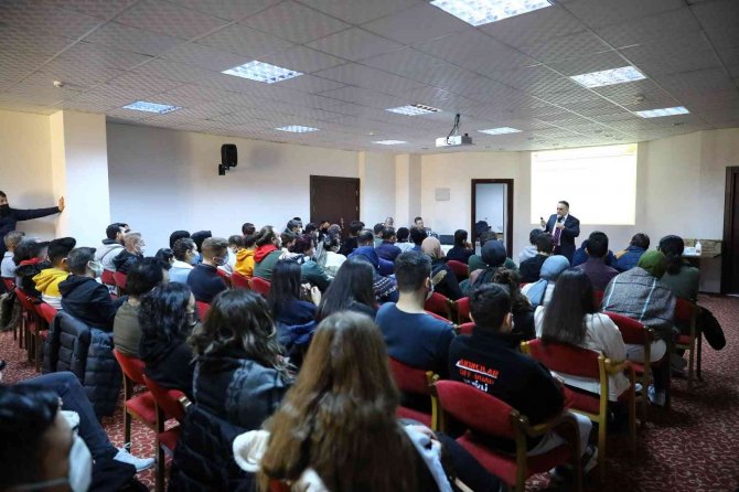 Gençlik Meclisi’nden Örnek Davranış