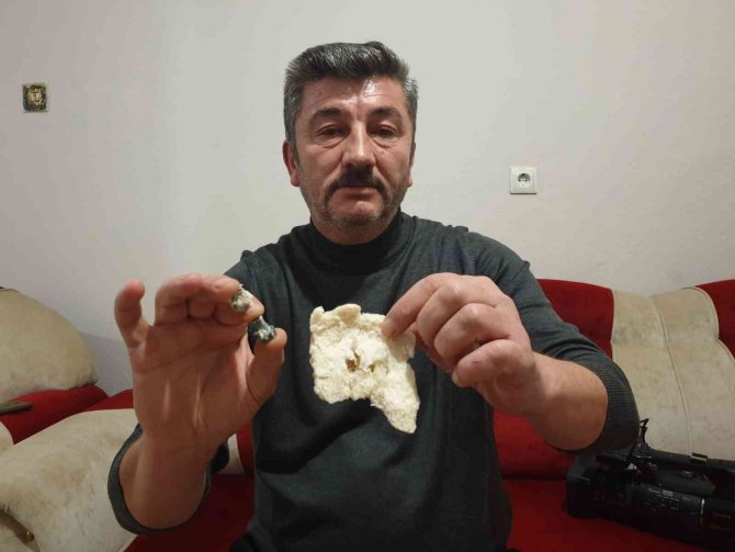 Ekmeğin İçinden Çıkanı Görünce Şok Oldu