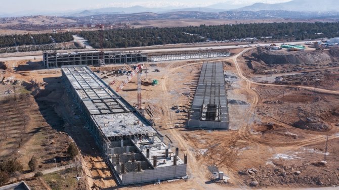 Gürkan, Yeni Şire Pazarını İnceledi