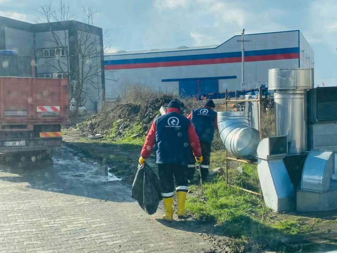 15 Kamyon Atık Kaldırıldı