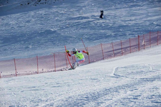 Pekin Olimpiyatları’nda Kayak Branşında Türkiye’yi Temsil Edecek Sporcular Belli Oldu