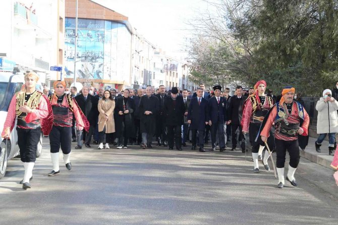 Gölbaşı’ndan Seğmen Alayı Geçti