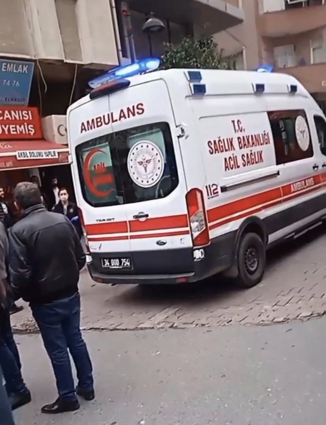 Çatı Tamiri Yaparken Apartman Boşluğuna Düşen İşçi Hayatını Kaybetti